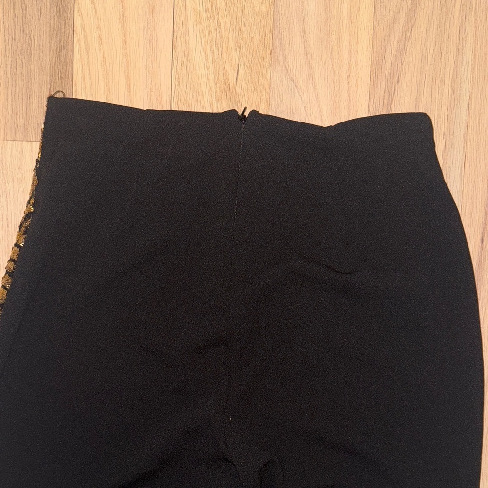 Gold and Black Wide Leg Pants - Picture 6 of 16